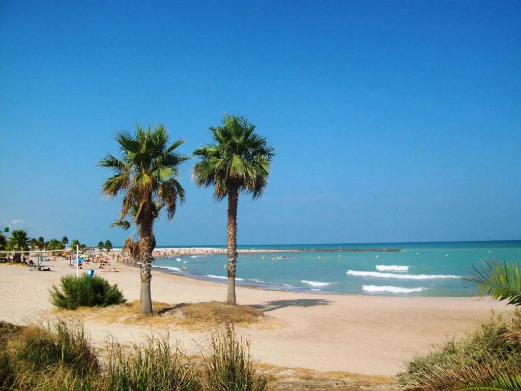 Playa de Xilxes en la costa de Castellón